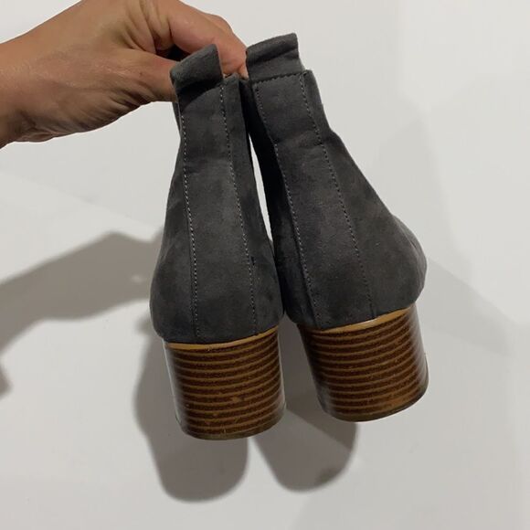 Ann Taylor LOFT Grey Suede Boots Booties - Picture 6 of 9